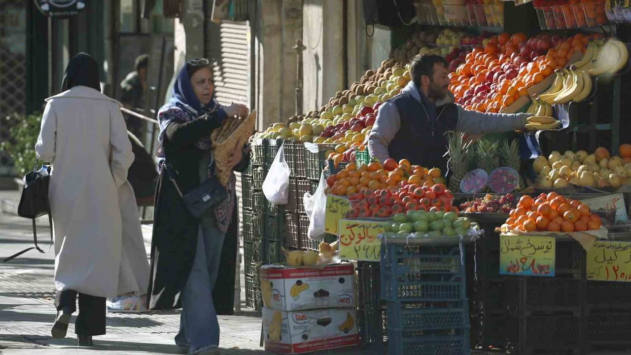 Pezeşkiyan'dan Protestolara İlk Açıklama: "Talepler Dinlenecek"