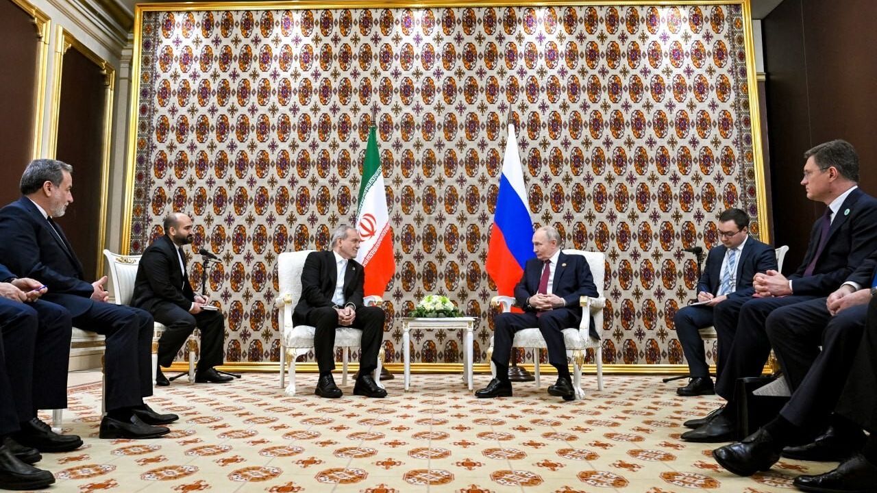 Pezeşkiyan-Putin Aşkabat Görüşmesi: Kapsamlı Stratejik Ortaklık Uygulamaya Konacak