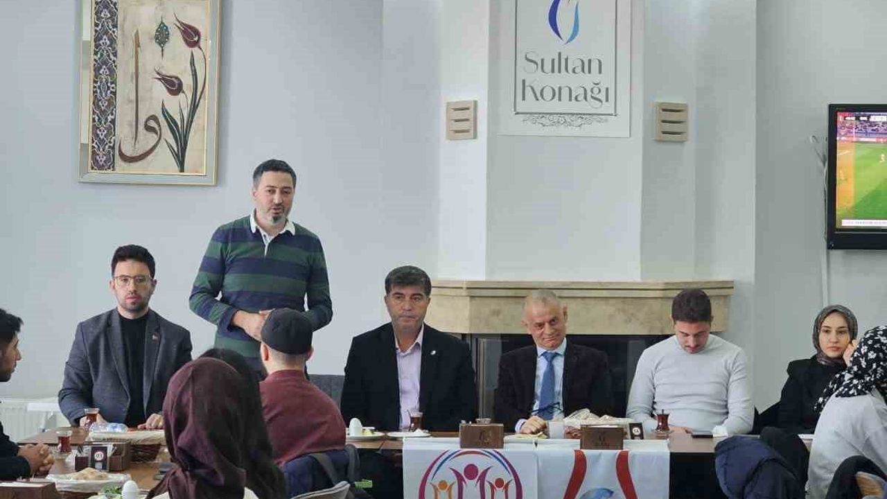 Prof. Dr. Hüseyin Aktaş Manisa'da Gençlik Temsilcileriyle Buluştu