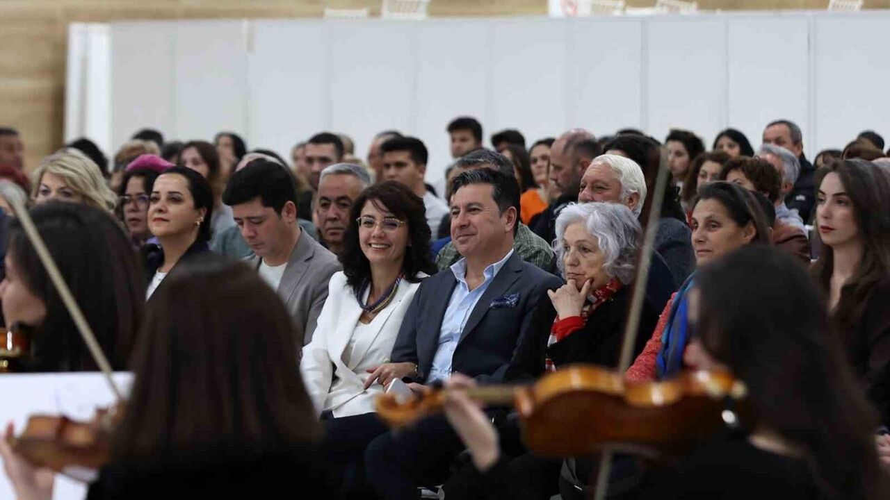 Prof. Dr. Türkan Saylan Menteşe'de anıldı: 'Bir kadın değişir, dünya değişir'