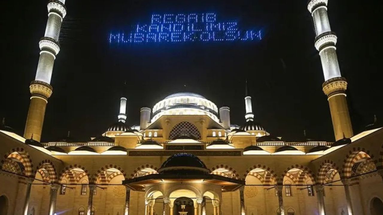 Regaip Kandili Mesajları — En Güzel, Resimli ve Kısa Seçkiler