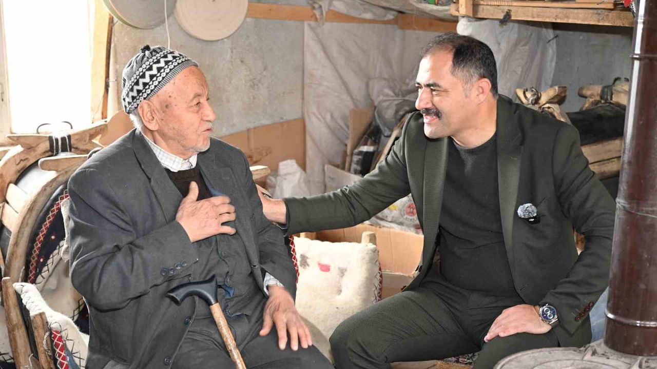 Regaip Kandili'nde Demirci'de Ustalara Vefa: Başkan Erkan Kara Ziyarette