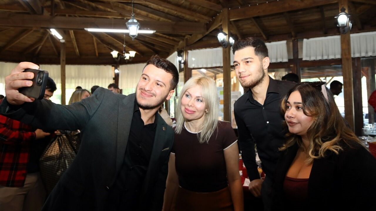 Rektör Prof. Dr. Özlenen Özkan: 'Öğrencilerimiz Üniversitenin Nefesi' — 143 Topluluk