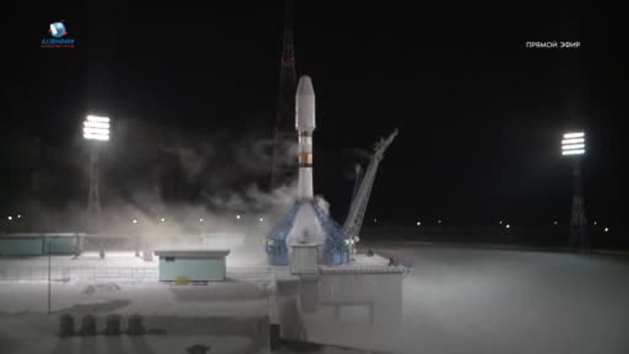 Rusya Soyuz-2 ile İran'ın 3 Uydusunu Vostochny'den Yörüngeye Gönderdi