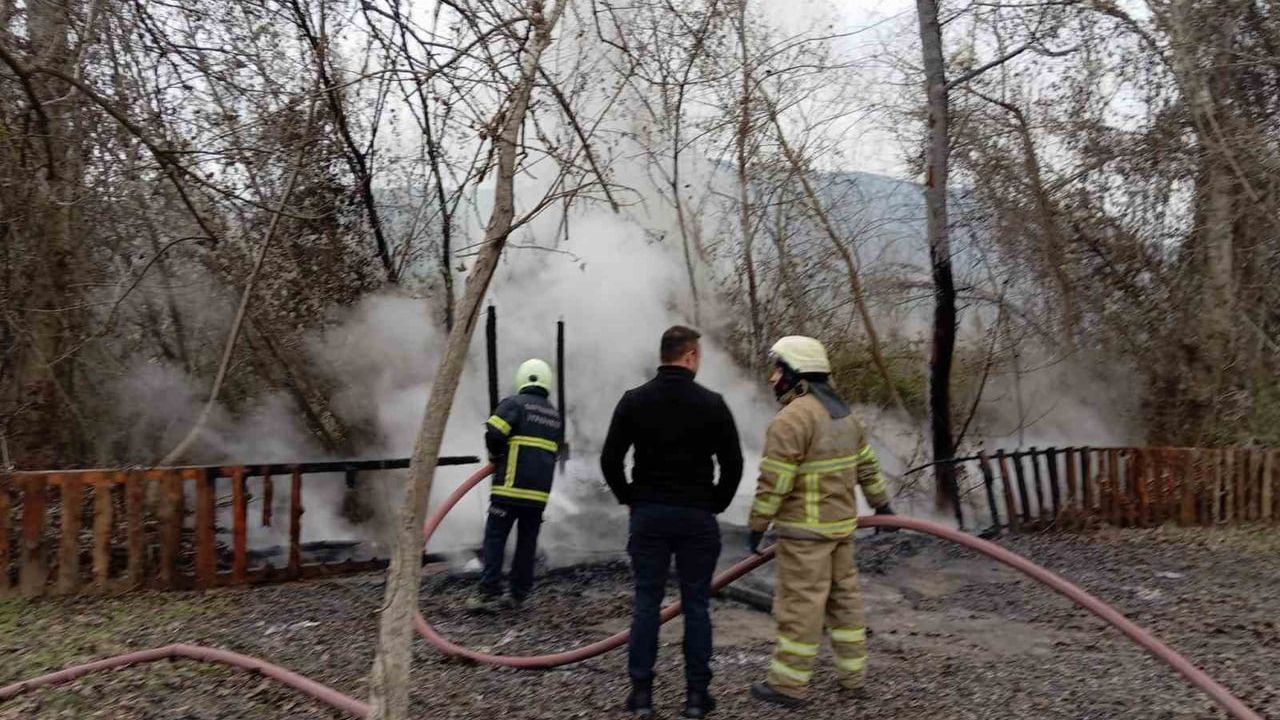Safranbolu'da Kamelya Yangını: Alabalık Tesisinde Yapı Kül Oldu