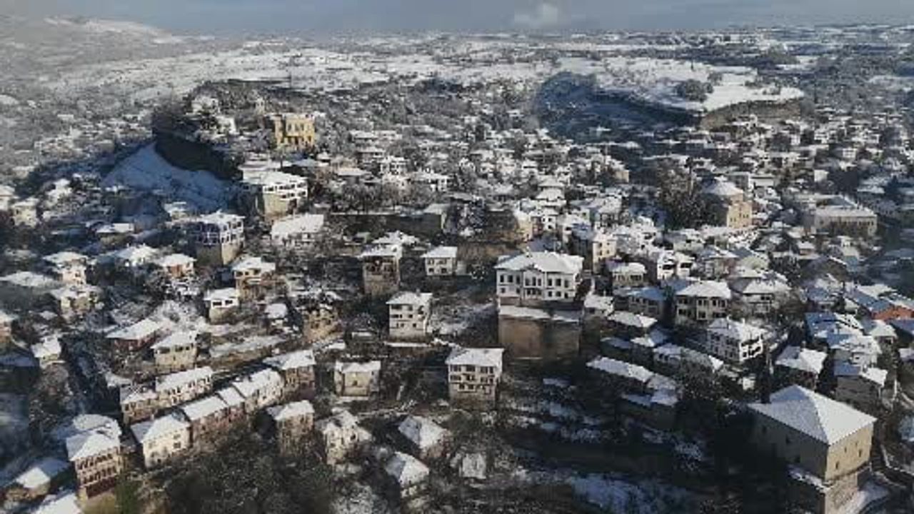 Safranbolu'da Kar Büyüsü: Osmanlı'nın Parmak İzi Kartpostallık Görüntüler
