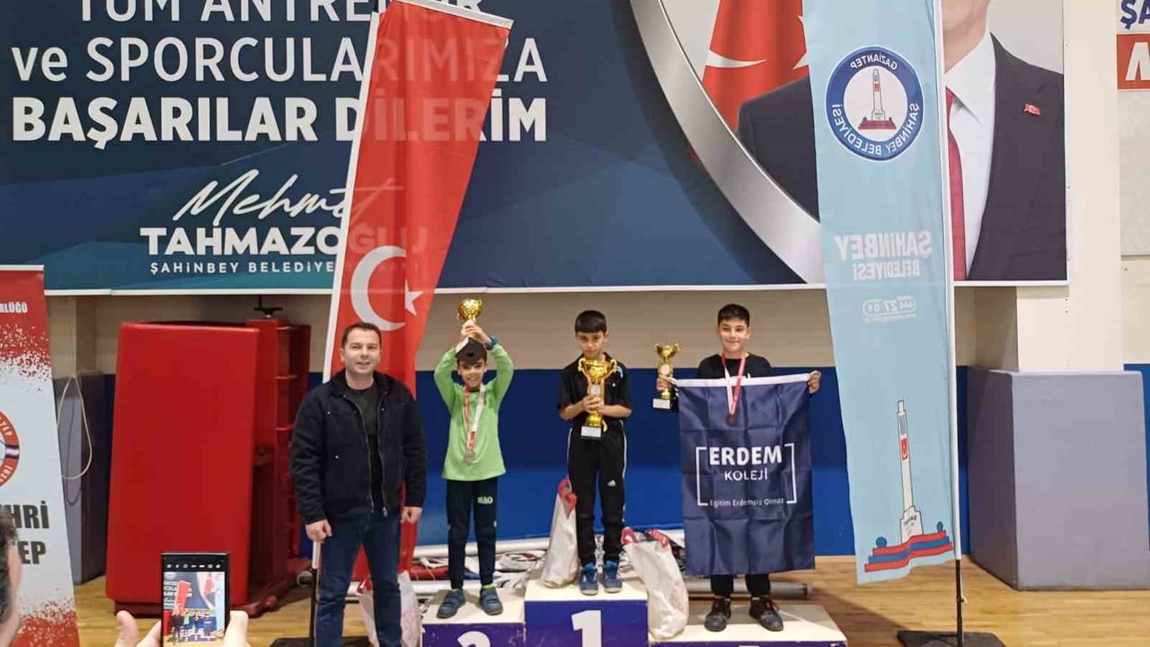 Şahinbey Belediyesi'nden 25 Aralık Etkinlikleri: Gaziantep'in 104. Yılı Sporla Anıldı