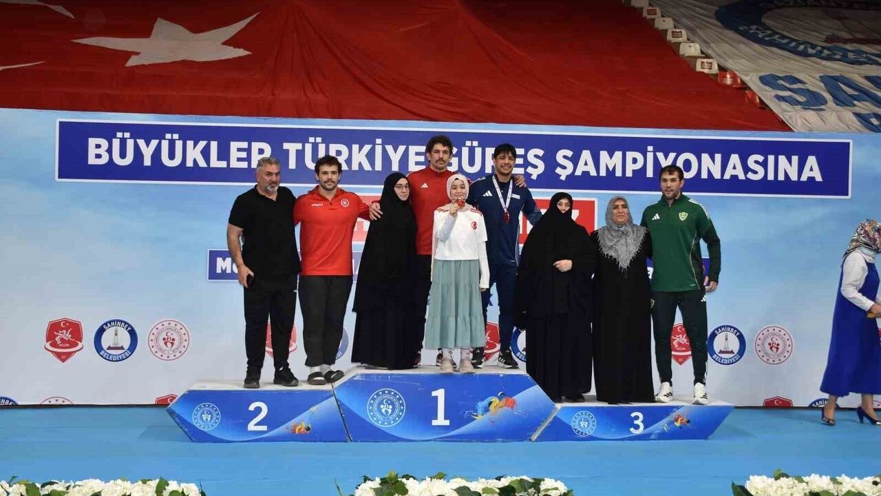 Şahinbey'de Büyükler Türkiye Güreş Şampiyonası sona erdi — 907 sporcu