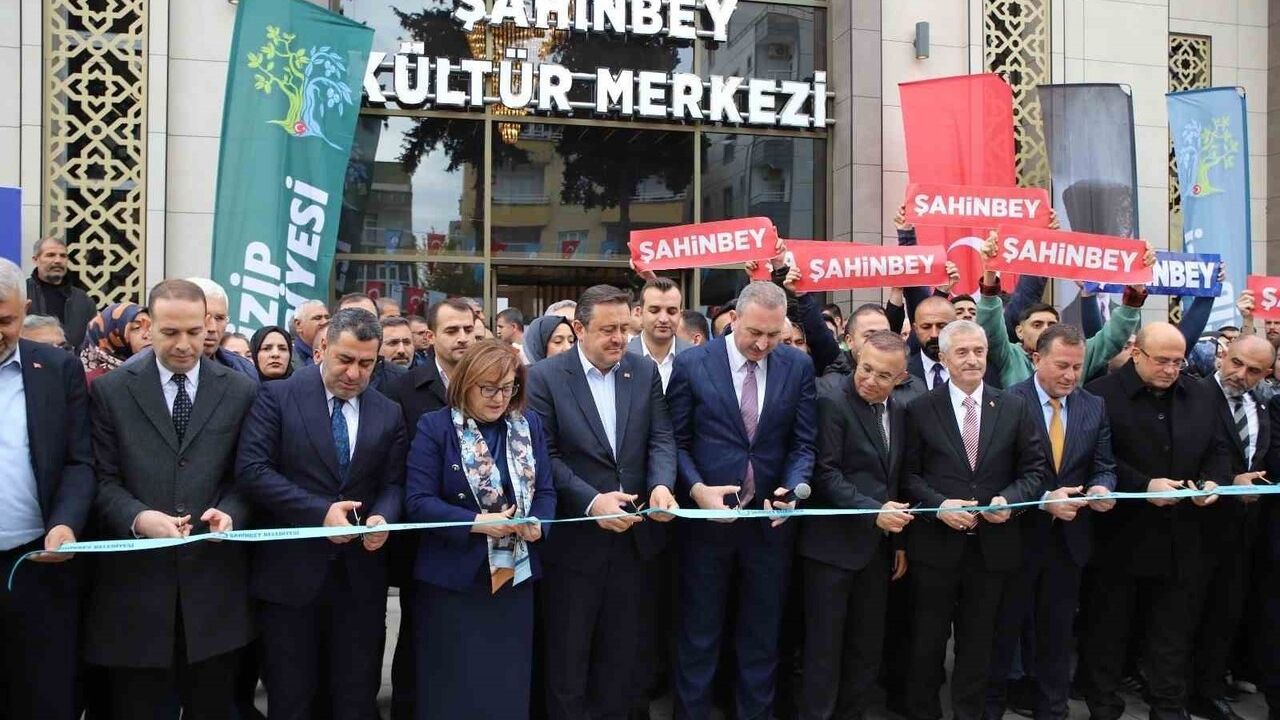 Şahinbey'den Nizip'e Yeni Kültür Merkezi Açılışı