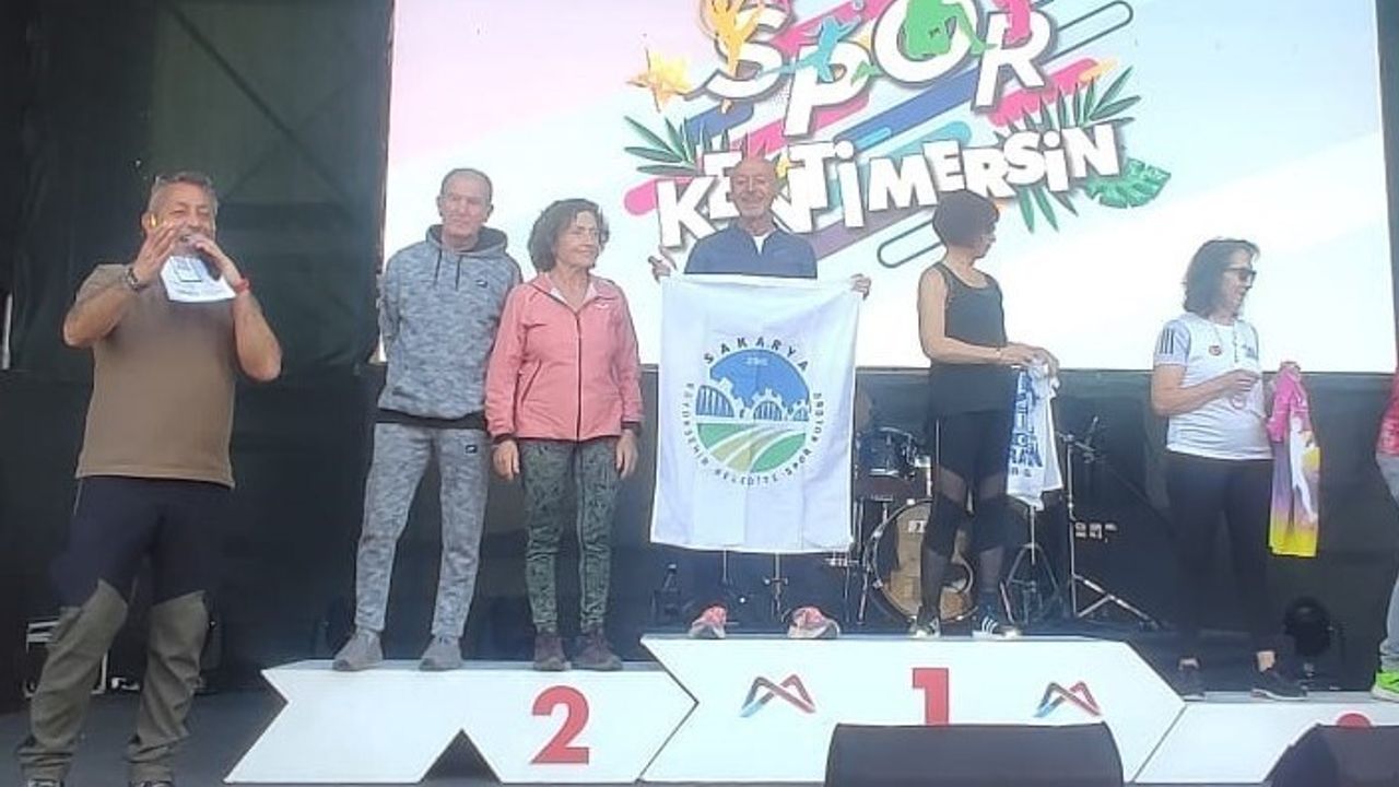 Sakarya Büyükşehir Sporcuları Zonguldak ve Mersin'den 5 Madalya ile Döndü