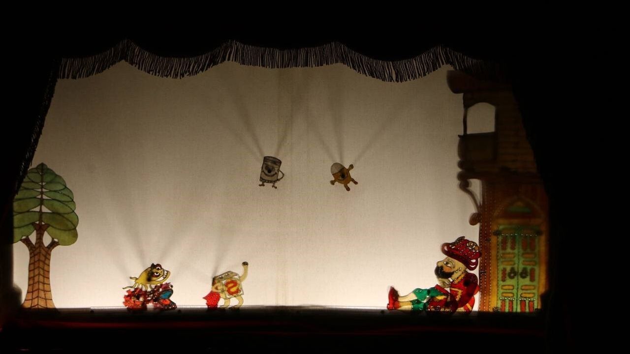 Sakarya'da 'Bir Hikaye Bin Neşe' Hendek'te Miniklere Gölge Oyunu ve Eğitim