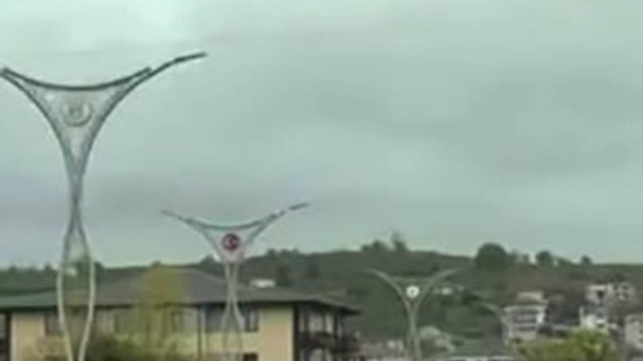 Sakarya'da Drift Yapan Sürücüye 46 Bin 392 TL Ceza, Ehliyeti 2 Ay Alındı