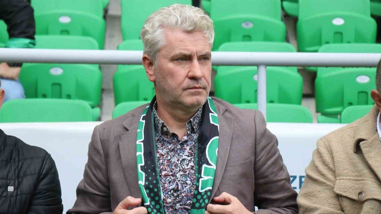 Sakaryaspor Başkanı Muhammet Kıratlı Görevinden İstifa Etti