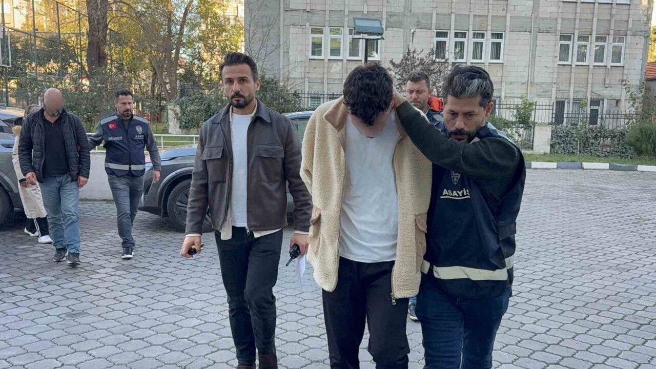 Samsun'da 20 Yaşındaki Genç Kızın İntiharı: 4 Kişi Adliyeye Sevk Edildi