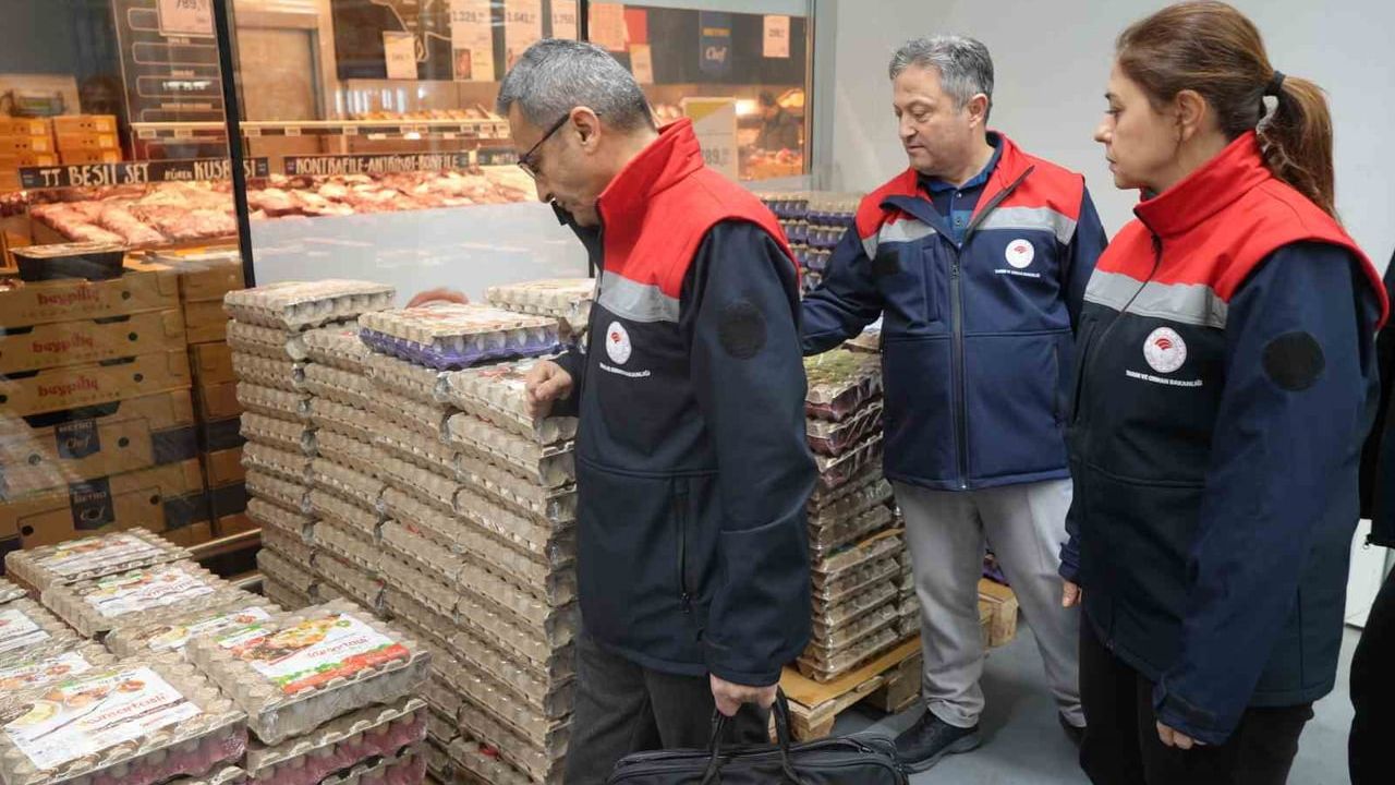 Samsun'da Gıda Denetimleri: 285 İşletmeye 23 Milyon TL Ceza