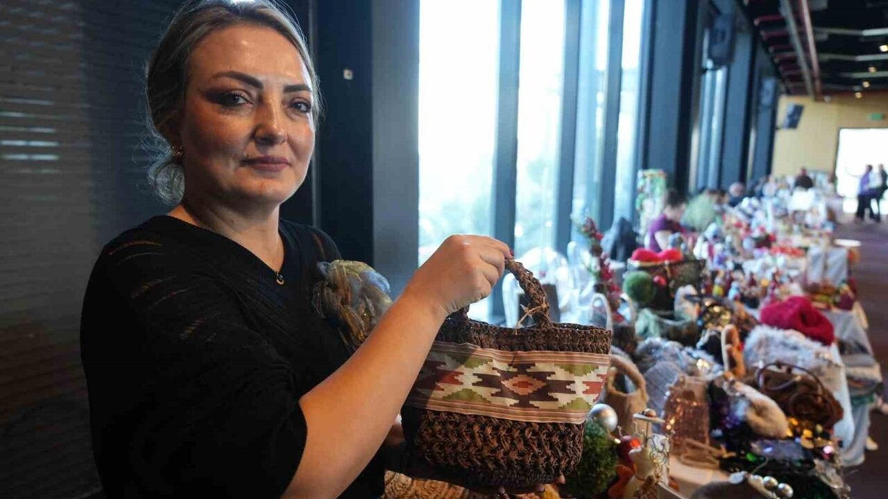 Samsun’da Paramedik Melek Kodalak, Hobisini Üretime Dönüştürdü: Örgüyle Kadınlara İlham