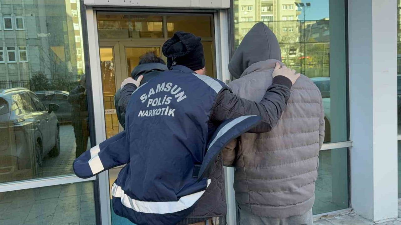 Samsun'da Uyuşturucu Operasyonu: 2 Gözaltı