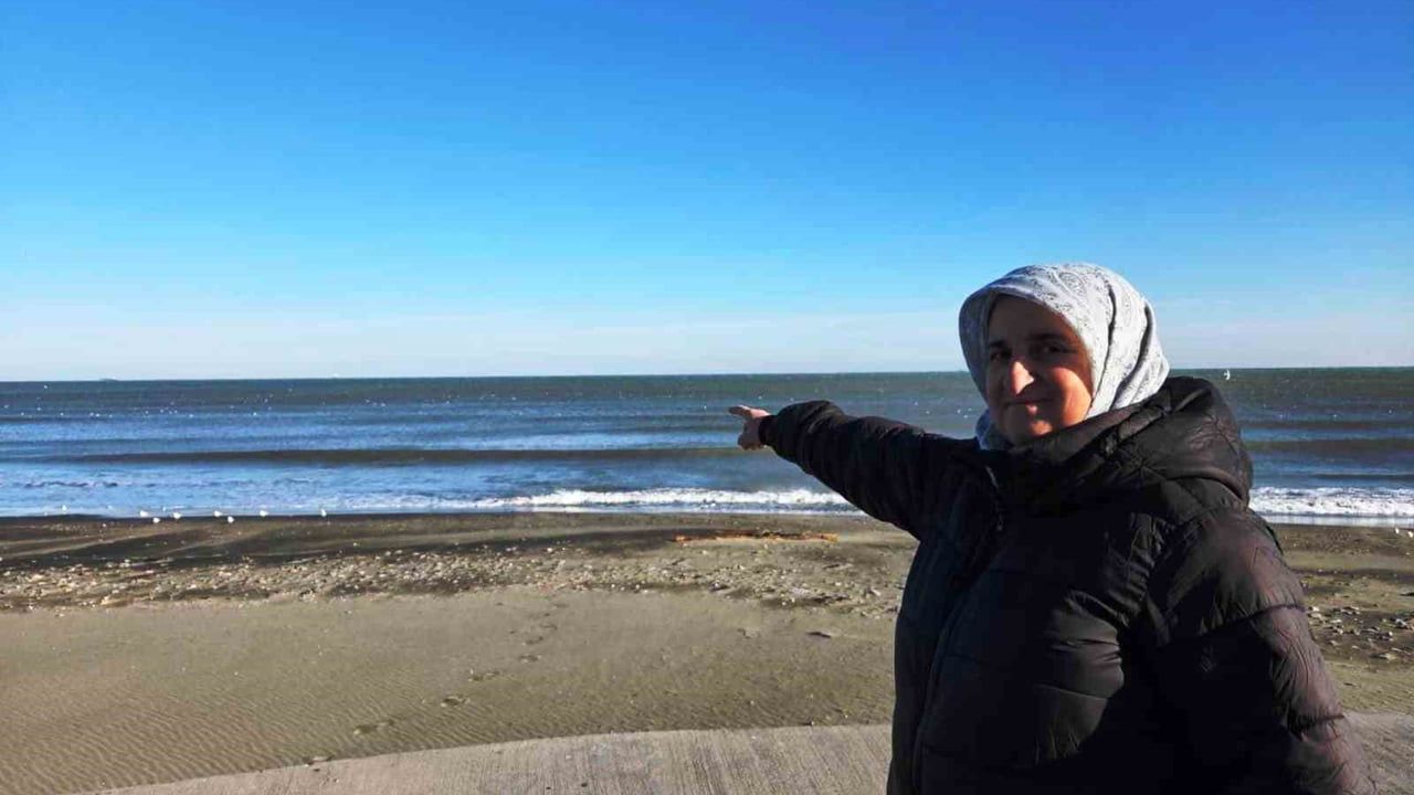 Samsun Sahilinde Fırtına: Dev Dalgalar Taşları Karaya Savurdu