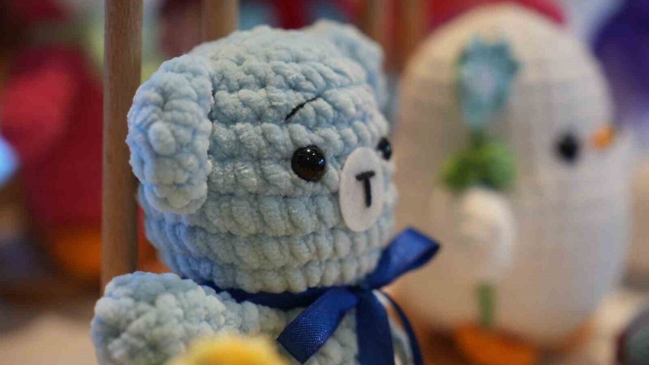 Samsunlu Gülten Sezgin'in Antialerjik Örgü Oyuncak Başarısı