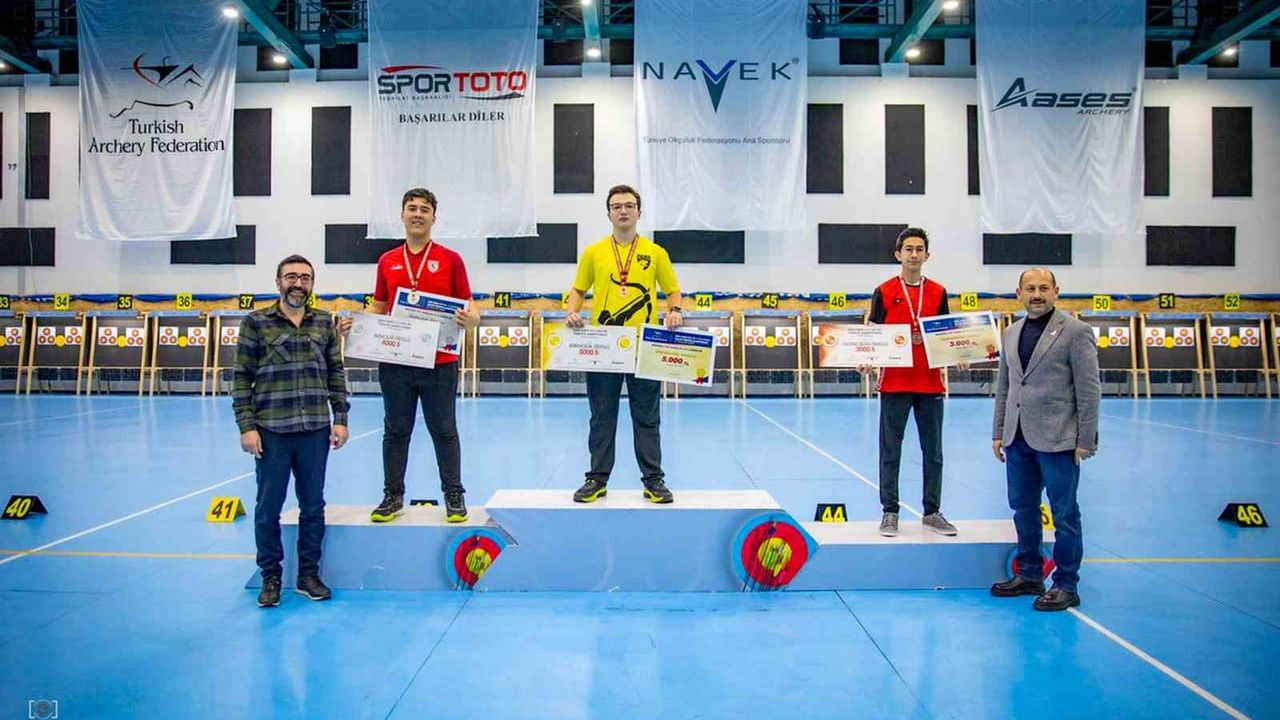 Samsunspor'lu Metin Mert Varol U15'te Türkiye Rekoru Kırdı