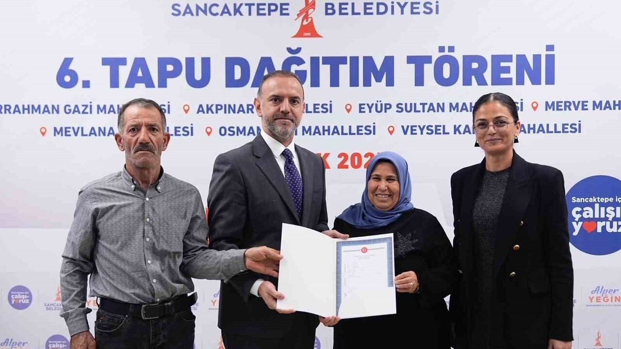 Sancaktepe’de 83 Hak Sahibine Tapu Dağıtımı