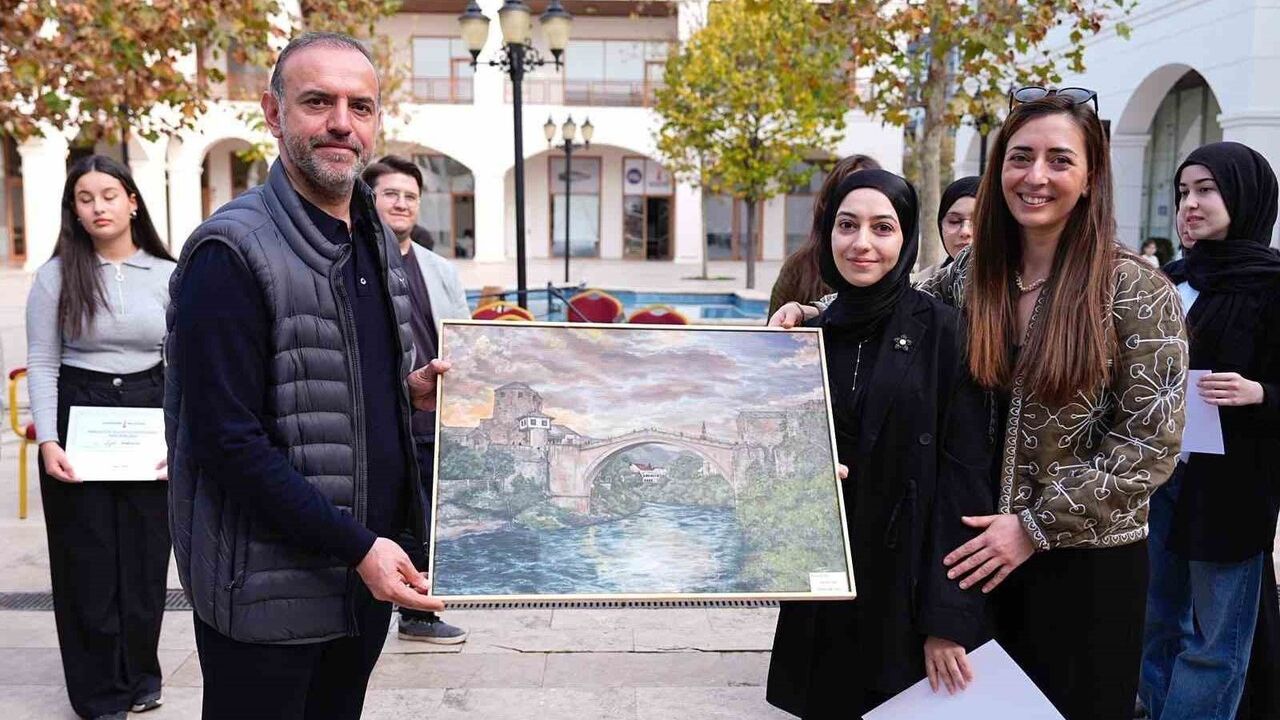 Sancaktepe'de Karma Resim Sergisi Açıldı — Genç Yetenekler