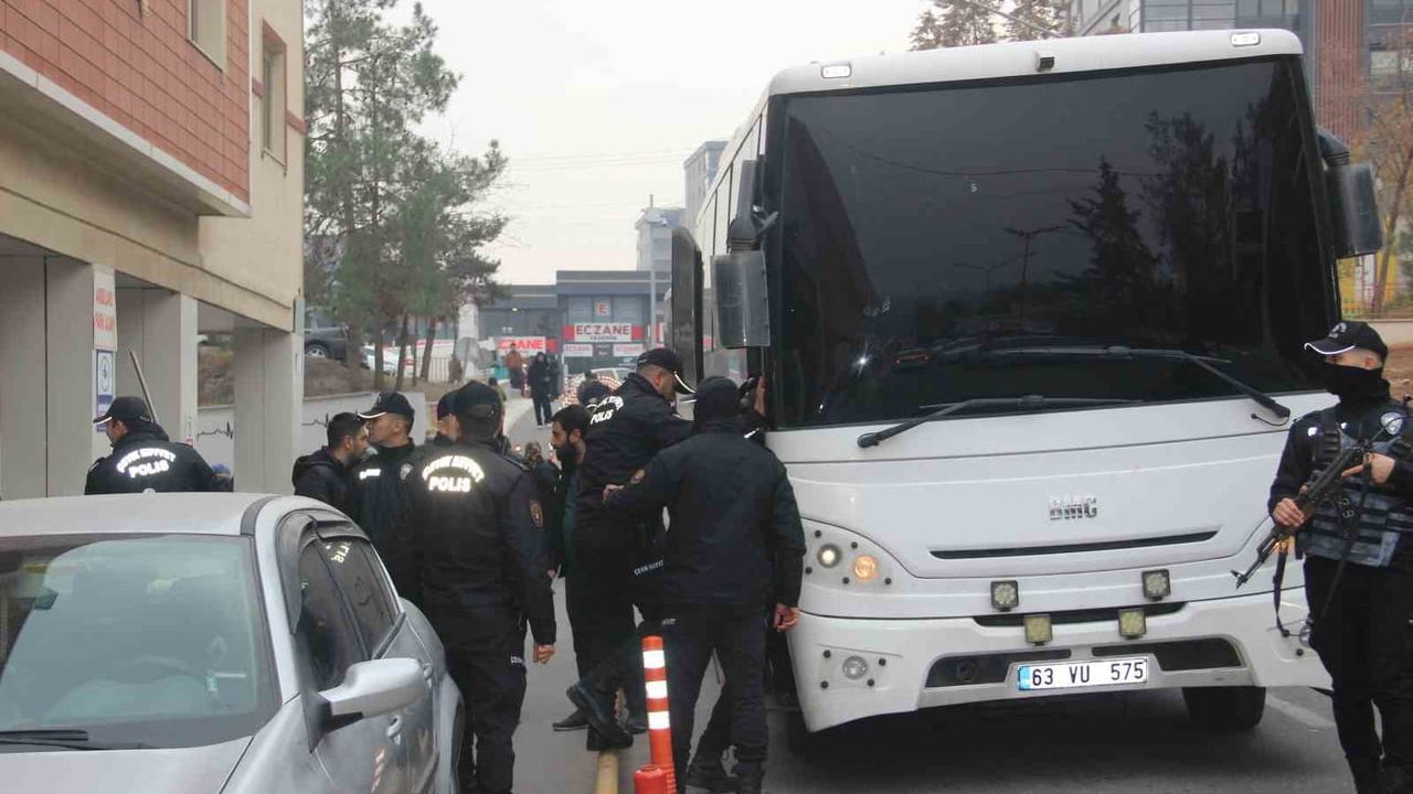 Şanlıurfa'da Rüşvet ve Yolsuzluk Operasyonu: 11 Tutuklama