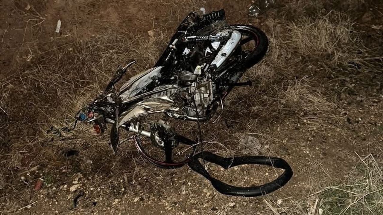 Şanlıurfa Eyyübiye'de Trafik Kazası: Motosiklette 2 Kişi Öldü