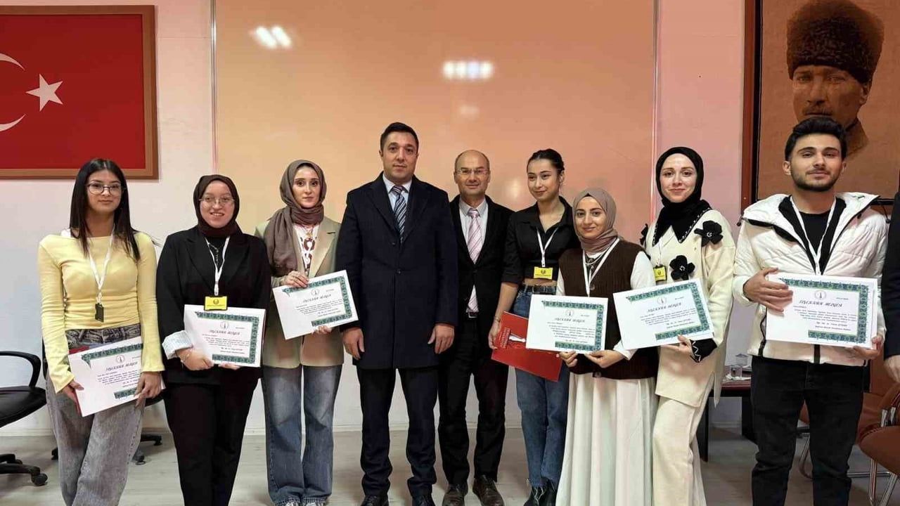 Şaphane MYO'da Sosyo-Ekonomik Analiz ve Politika Geliştirme Çalıştayı