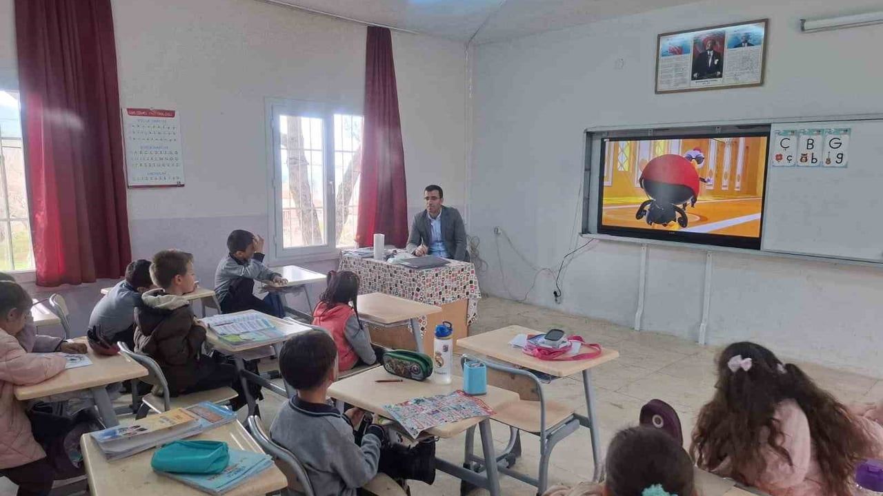 Sarıgöl'de Yıldırak'ın Günlük Okul Ziyaretleri