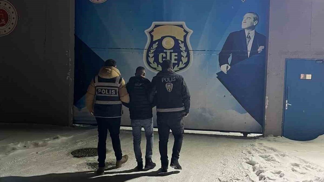 Sarıkamış’ta Hakkında 15 Yıl Hapis Cezası Bulunan Şüpheli Yakalandı