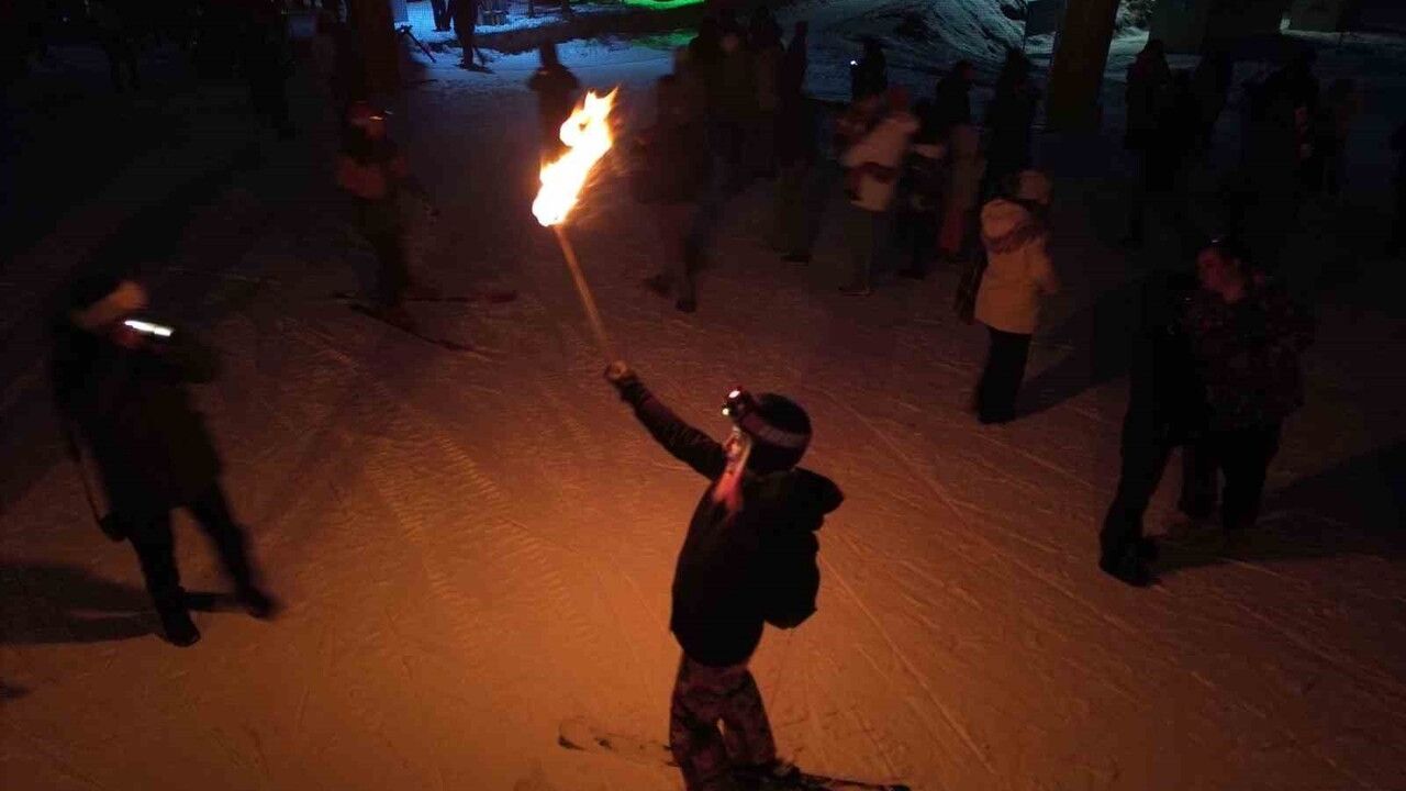 Sarıkamış'ta Kayak Sezonu Açıldı — Kristal Kar ve Gece İnişi