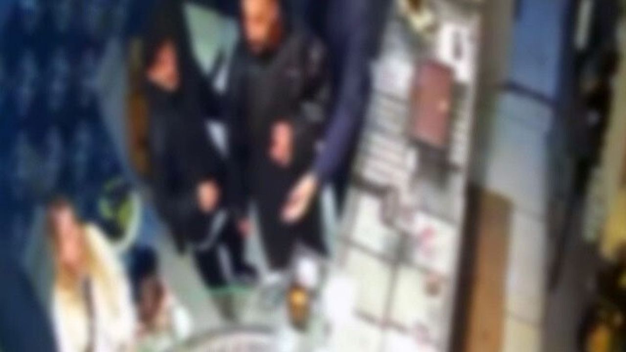 Sarıyer'de Eşinin Altınlarını Kumar Borcu İçin Bozduran Koca, Berberde Yakalandı