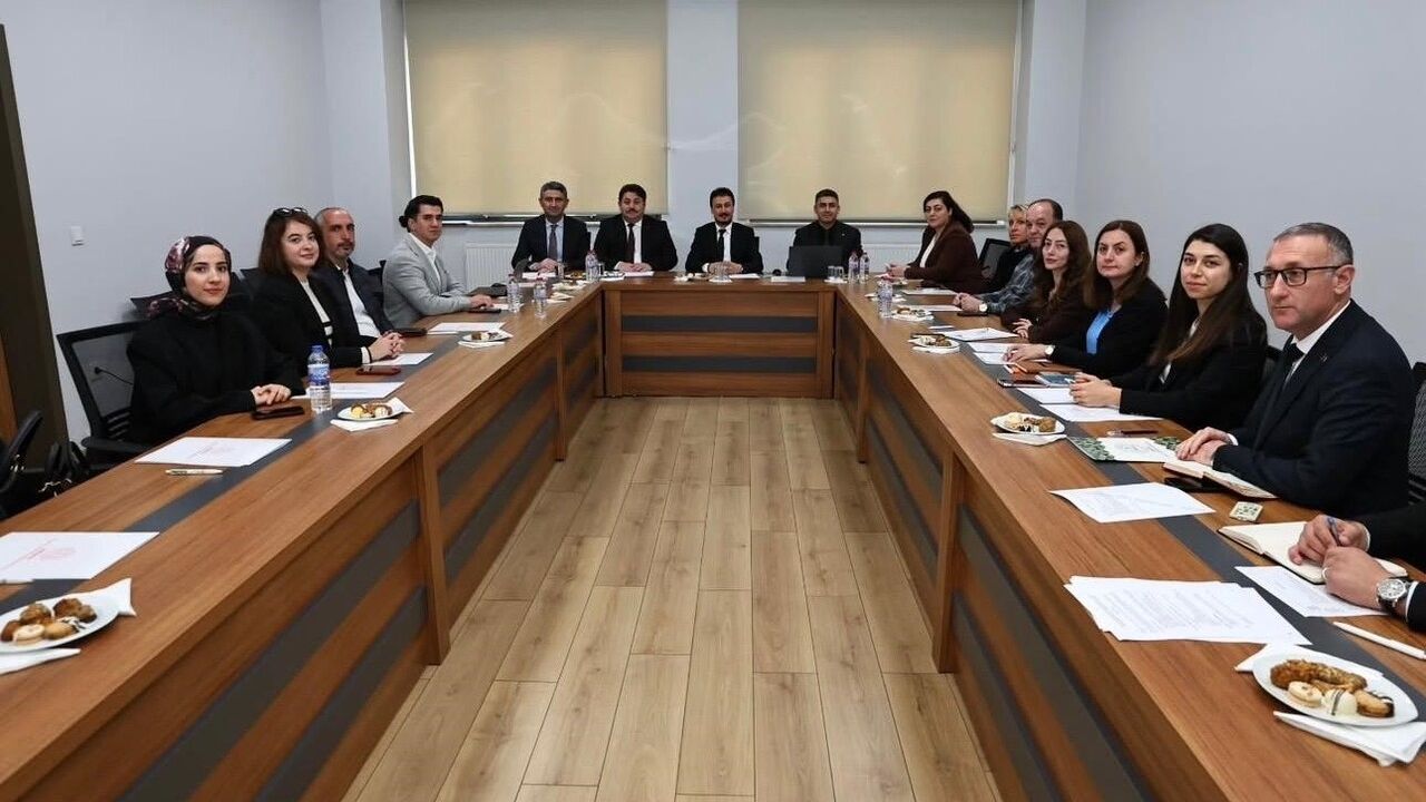 SAÜ Eğitim Fakültesi Danışma Kurulu, Öğretmen Adaylarını Güçlendirecek Adımları Görüştü