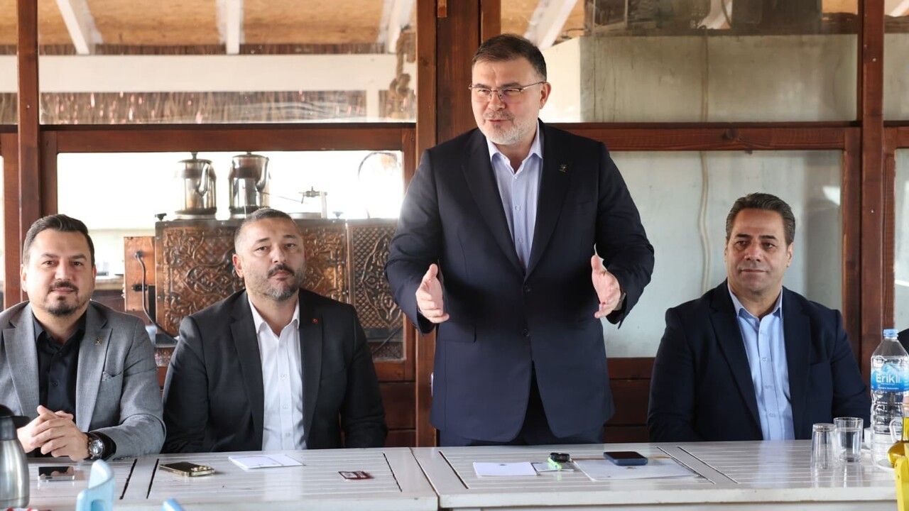 Saygılı'dan Güç'e Sert Yanıt: İzmir ve Selçuk'ta Hizmet Tartışması