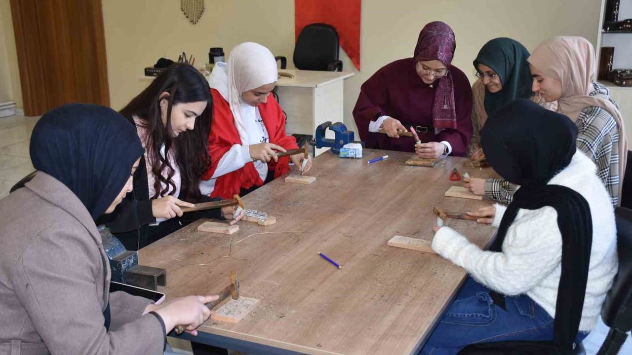 Sedef Kakma Gaziantep'te Kadın Hüneriyle Yeniden Canlanıyor