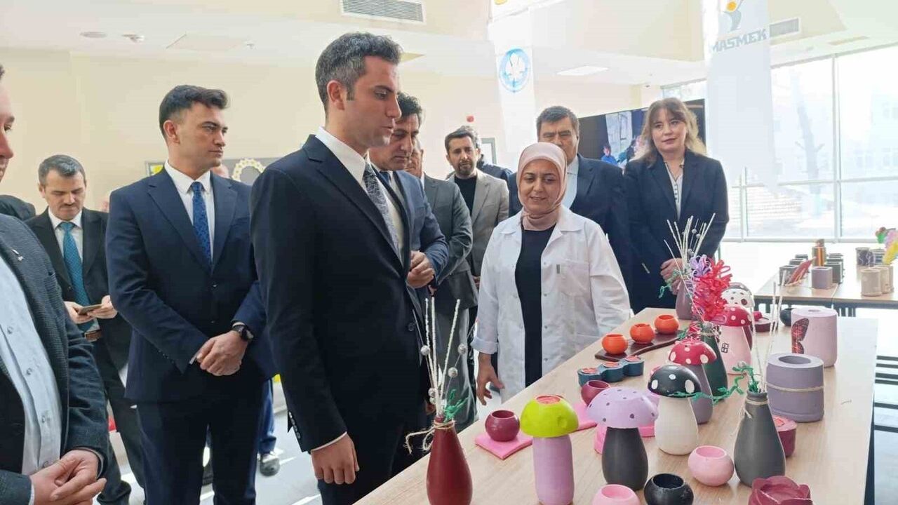 Selendi’de 3 Aralık Dünya Engelliler Günü Kutlandı