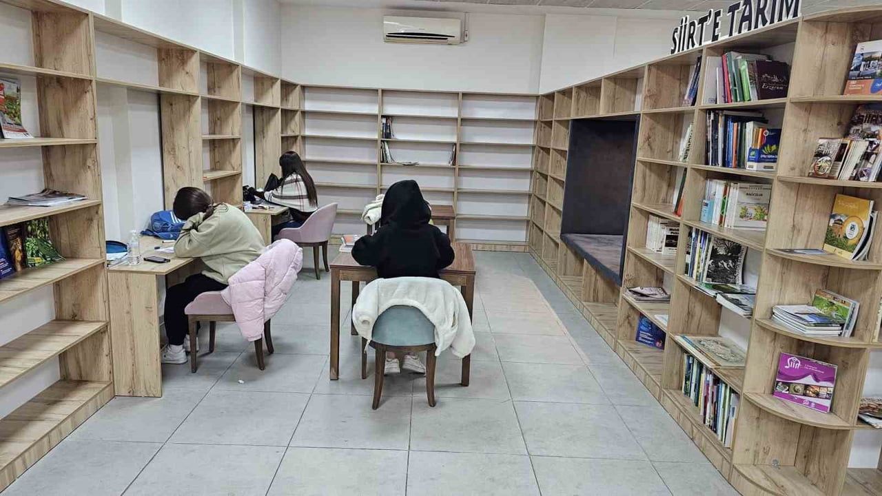 Siirt Tarım Ağaç Müzesi Kütüphanesi Haftanın 7 Günü Açık