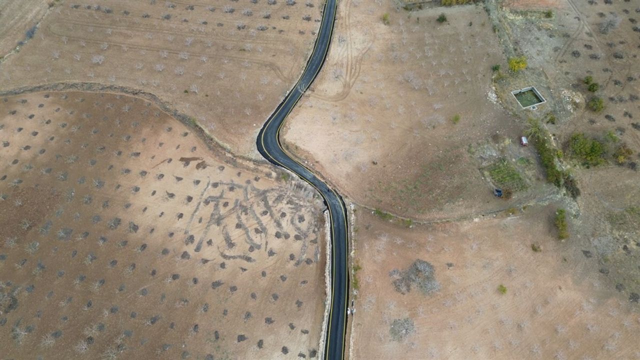 Siirt’te Asfalt Hamlesi: Vali Kızılkaya Bir Yılda 111 km Ekleyerek Rekor Kırdı