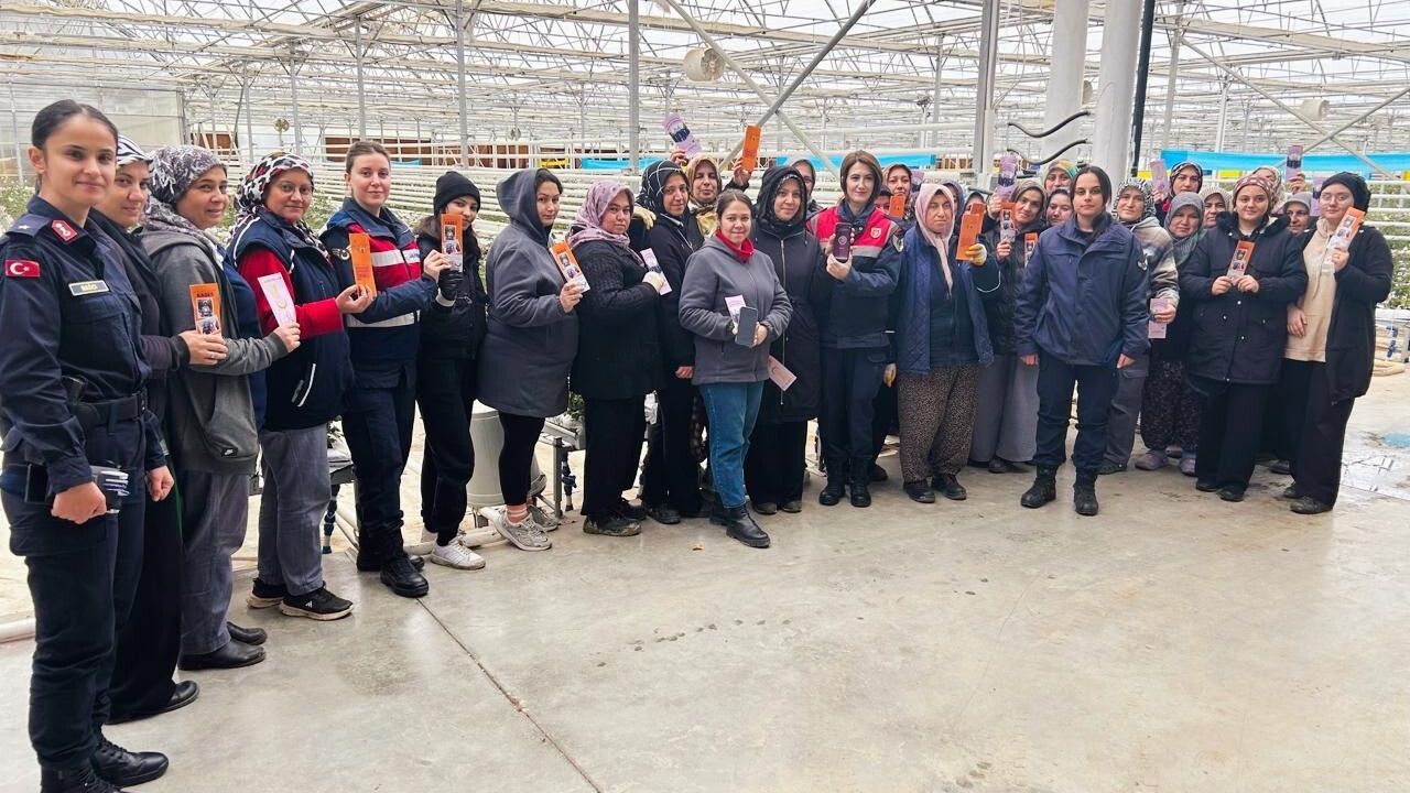 Simav'da 54 Sera Çalışanına KADES Tanıtımı