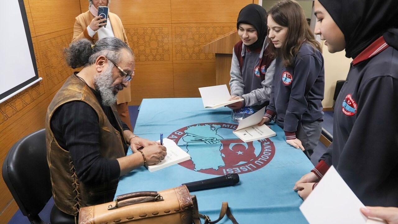Sinan Yağmur Bayburt’ta: Gençlere Hayata Dair Önemli Mesajlar