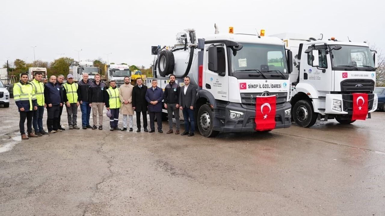Sinop'a Yeni Araç Takviyesi: Vidanjör ve Katı Atık Aracı