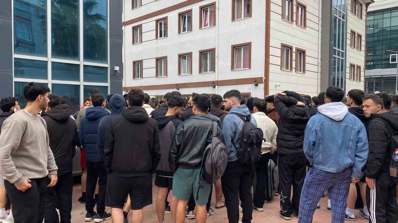 Sinop'ta KYK Mahmut Kefevi Yurdu'nda yangın alarmı: Sigara dumanı paniğe yol açtı