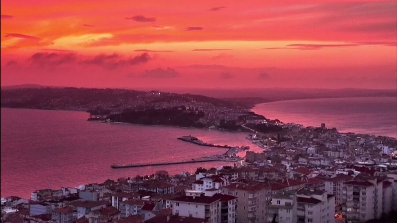 Sinop’ta Sonbaharın Büyüsü: Ormanlar Sarı ve Turuncuya Büründü