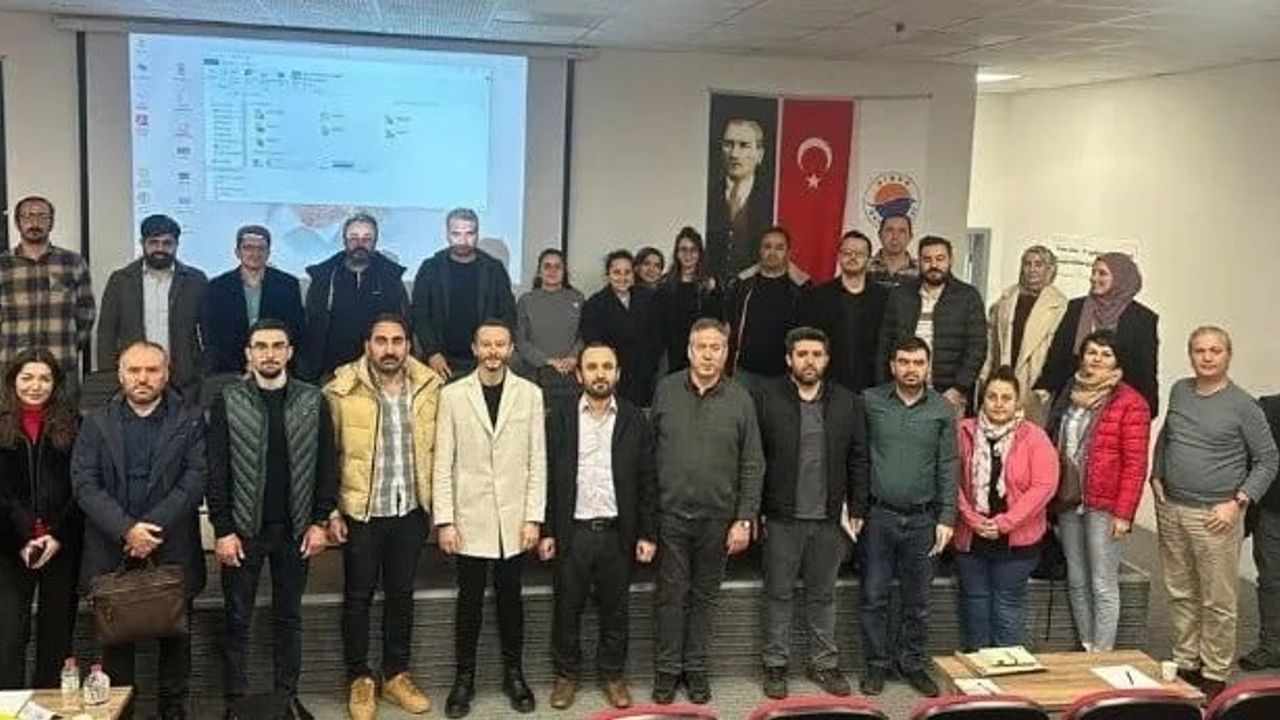 Sinop Üniversitesi'nde "Eğiticiler için Etkili Öğretim" Sertifika Programı Tamamlandı