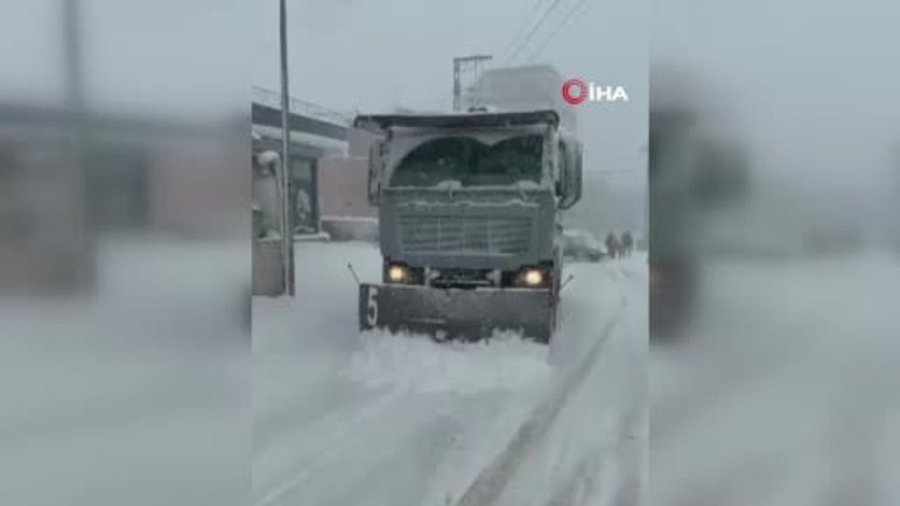 Şırnak’ta Kar Alarmı: Polis Mahsur Kalan Vatandaşları Güvenle Ulaştırdı