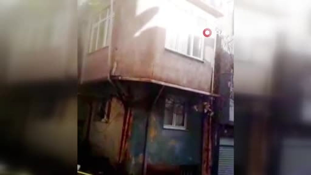 Şişli'de 2'nci Katta Yangın: Astım Hastası Ev Sahibi Hastaneye Kaldırıldı