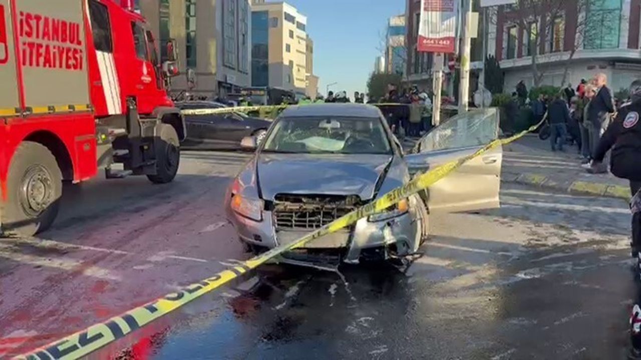 Şişli'de Araç Kaldırıma Çıktı: Yaralananlar Var, Ekipler Sevk Edildi
