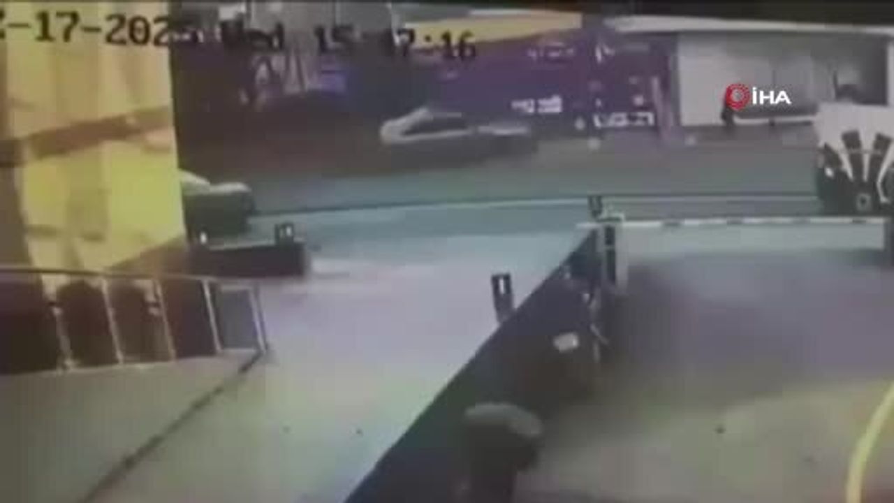 Şişli'de Araç Kaldırıma Daldı: 2 Ölü, 5 Yaralı — Kaza Kamerada