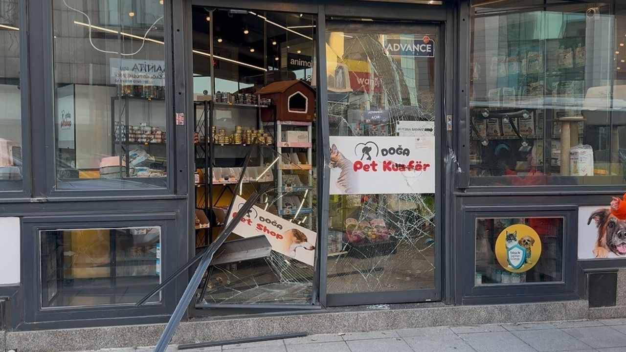 Şişli'de ters yöne giren sürücü dehşeti: 2 ölü, 5 yaralı